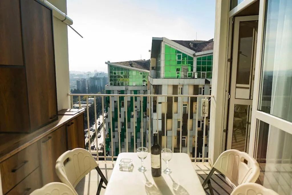 Cozy Apartment With A Large Balcony And City View Tbilisi