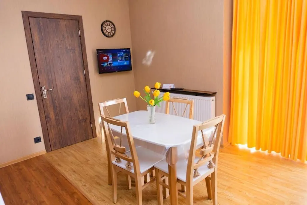 Cozy Apartment With A Large Balcony And City View Tbilisi